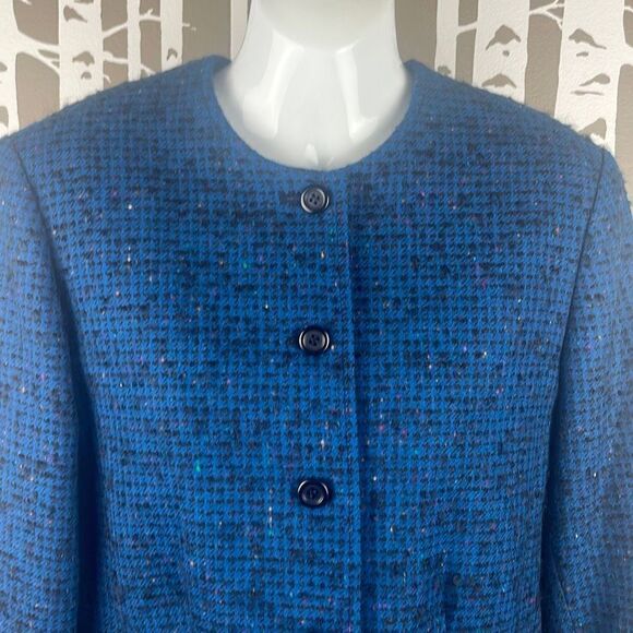 Pendleton 100% Virgin Wool Boucle Textured Plaid Cropped Blazer 10 Blue, Black, - Picture 9 of 11